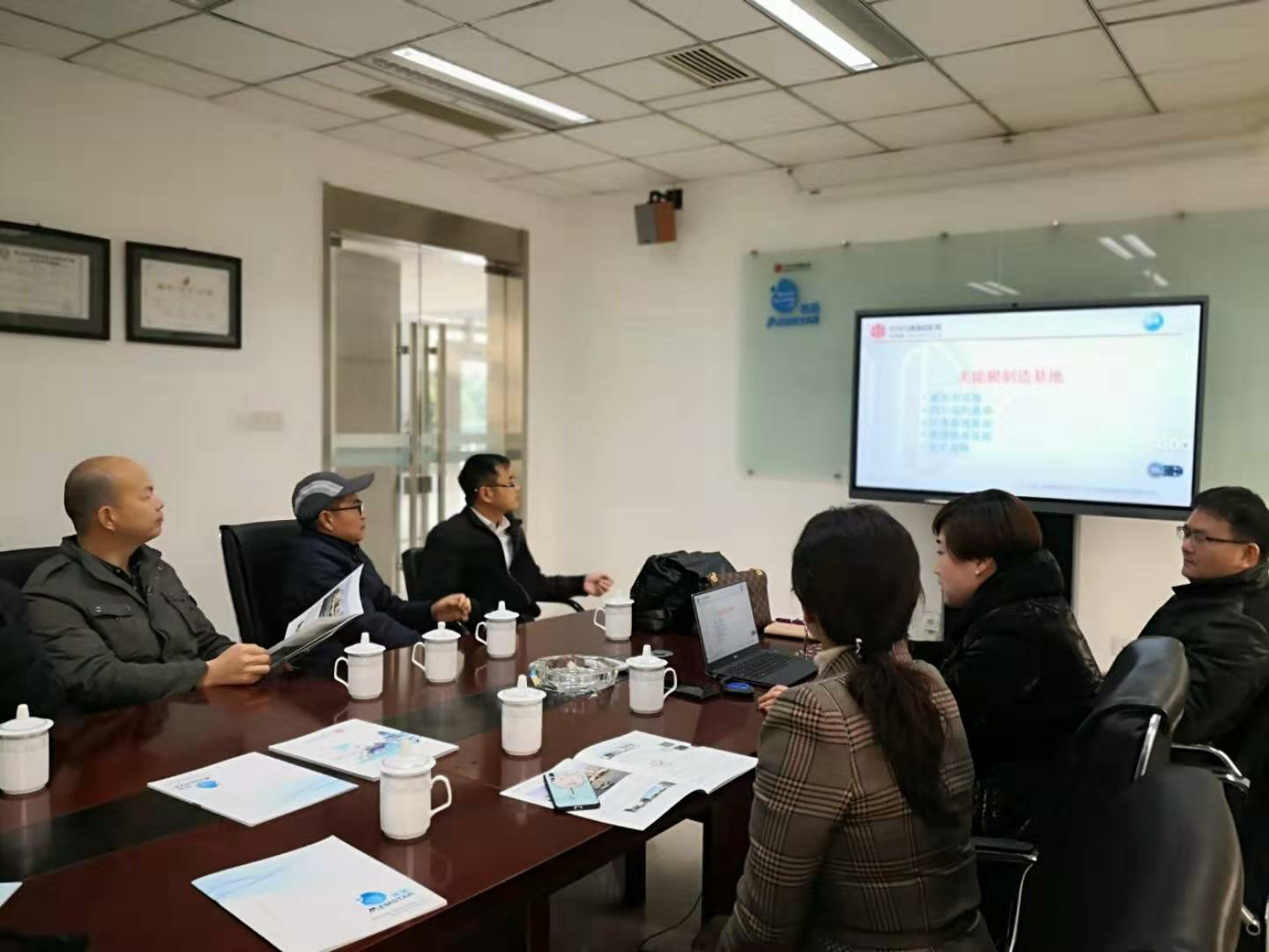 孕妇仑乱A级毛片免费看